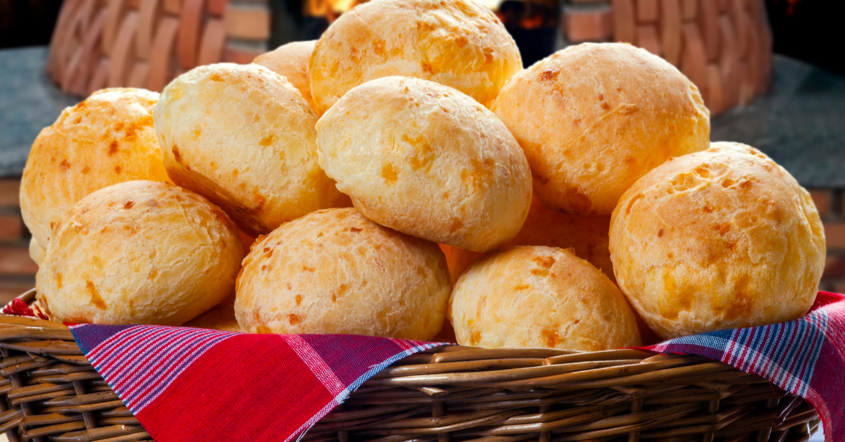 Pão de Queijo Caseiro: Crocante por Fora, Macio por Dentro