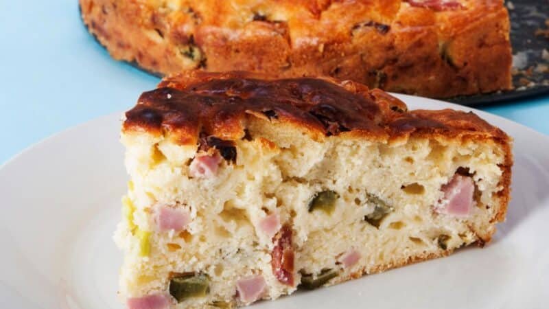 Bolo Salgado: Receita Rápida e Fácil Para Qualquer Hora