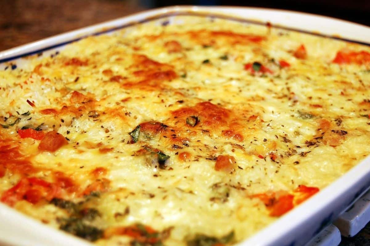 Arroz de Forno: Receita Cremosa e Fácil para o Almoço de Domingo