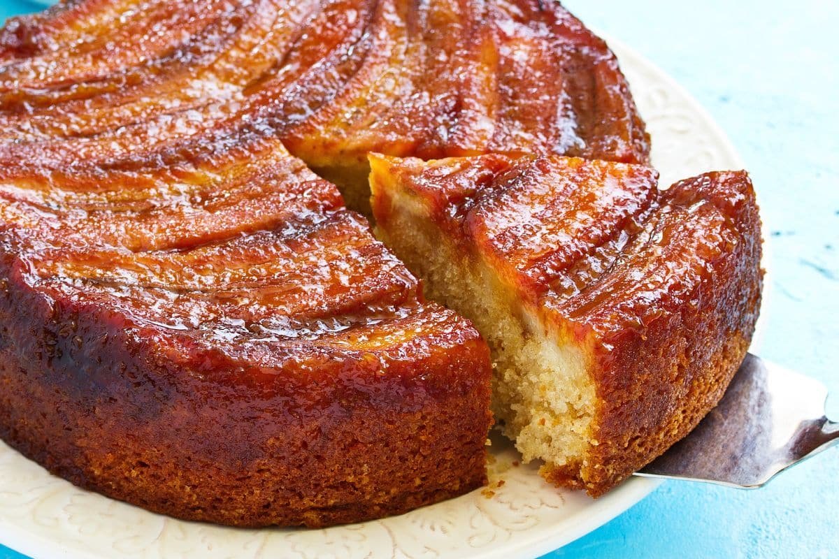 Bolo de Banana Caramelizada: Receita Fácil e Deliciosa
