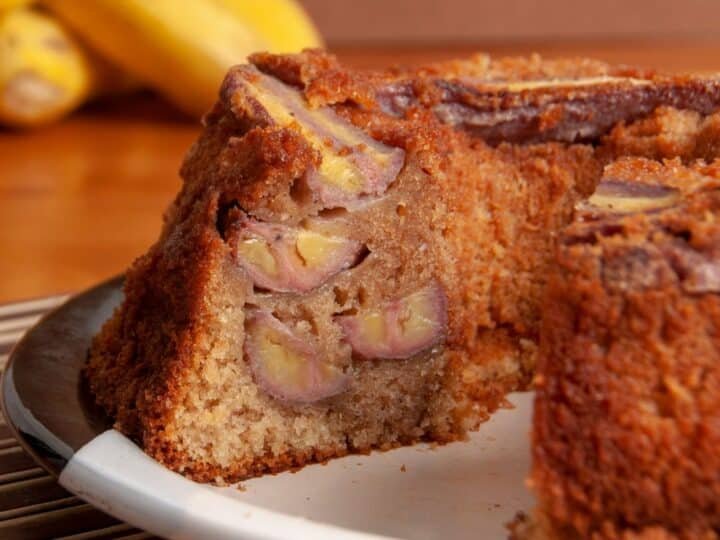 Bolo de Banana Feito com a Casca – Fica Incrível!