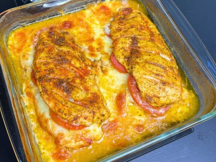 Frango Recheado com Queijo e Tomate: Receita Fácil e Deliciosa