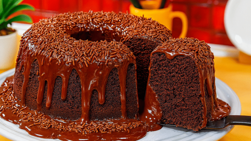 Bolo de Chocolate com Café: Um Segredo Simples que Deixa o Bolo Perfeito